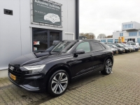 Audi Q8 50 TDI quattro S Line 360 camera lucht vering pano dak matrix lampen